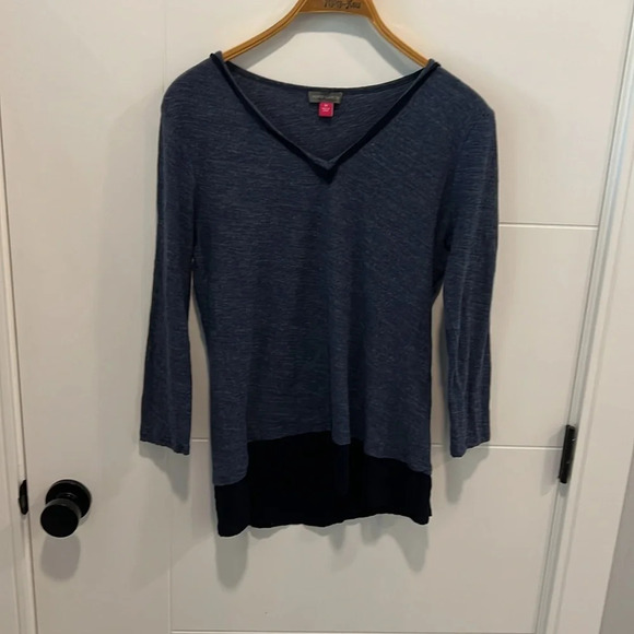 🇺🇸 Vince Camuto  top size medium - Picture 2 of 7
